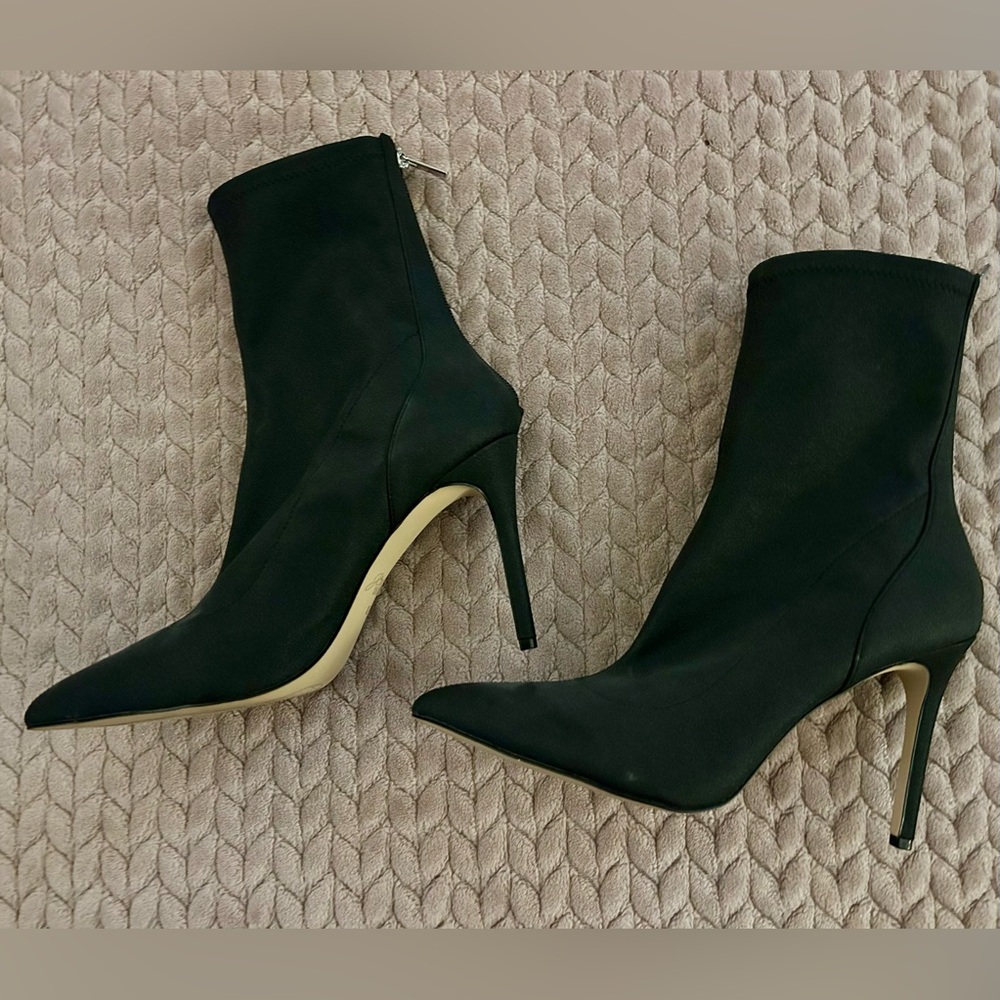 Jewel BADGLEY MISCHKA Black Shimmer Ankle BOOTS women size 8.5